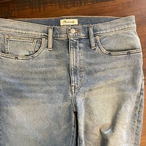 Madewell light wash jeans.  Road tripper slim boy jeans.  Size 30.